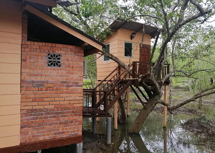 Api-Api Eco Chalet